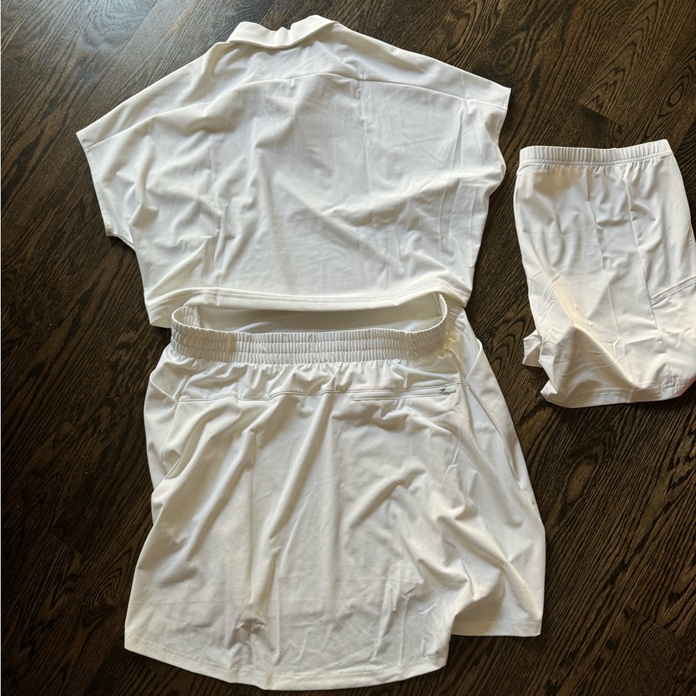 Adidas xl golf /tennis dress with shorts and pocket